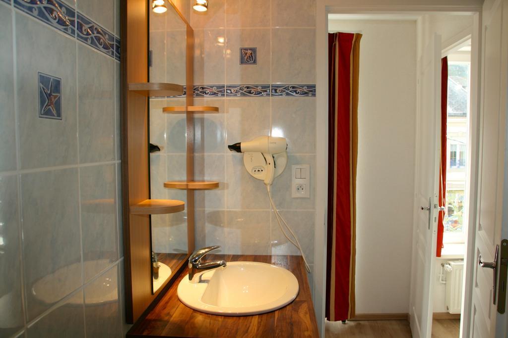 Residence Maison Blanche Plombières-les-Bains Buitenkant foto